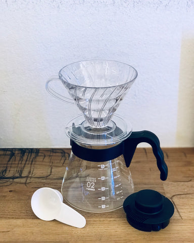 V60 02 hand filter with carafe and filter